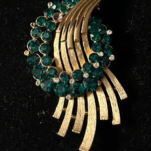 Trifari Emarald Brooch
